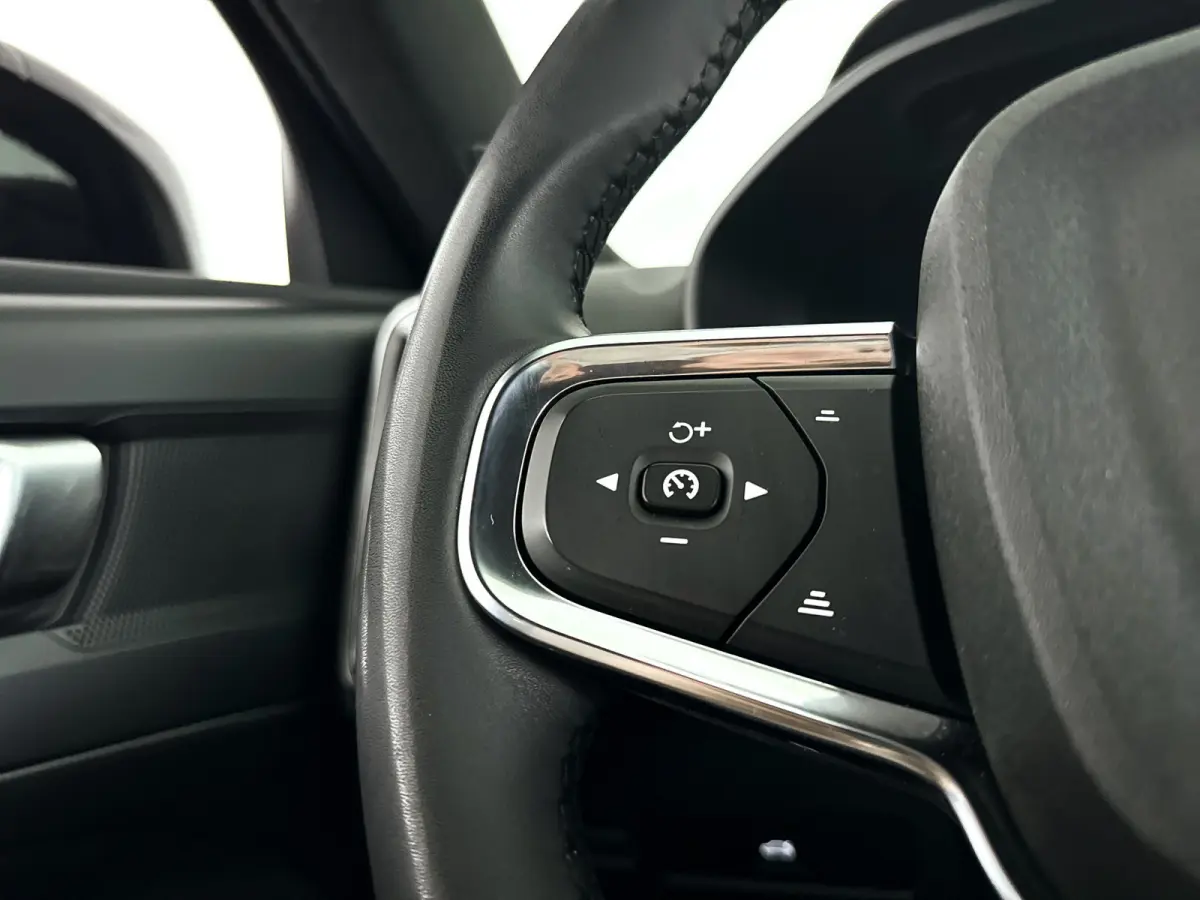 Single Motor Extended Range Plus 82 kWh | Parkeercamera | Stoel- en stuurverwarming