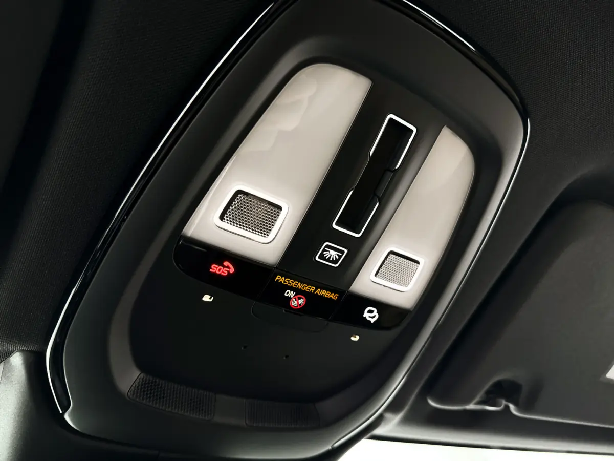 T8 Plug-in hybrid AWD R-Design | Panoramadak | 360° camera | Bowers & Wilkins | Luchtvering | Stoelventilatie | Stoel- en stuurverwarming | Trekhaak