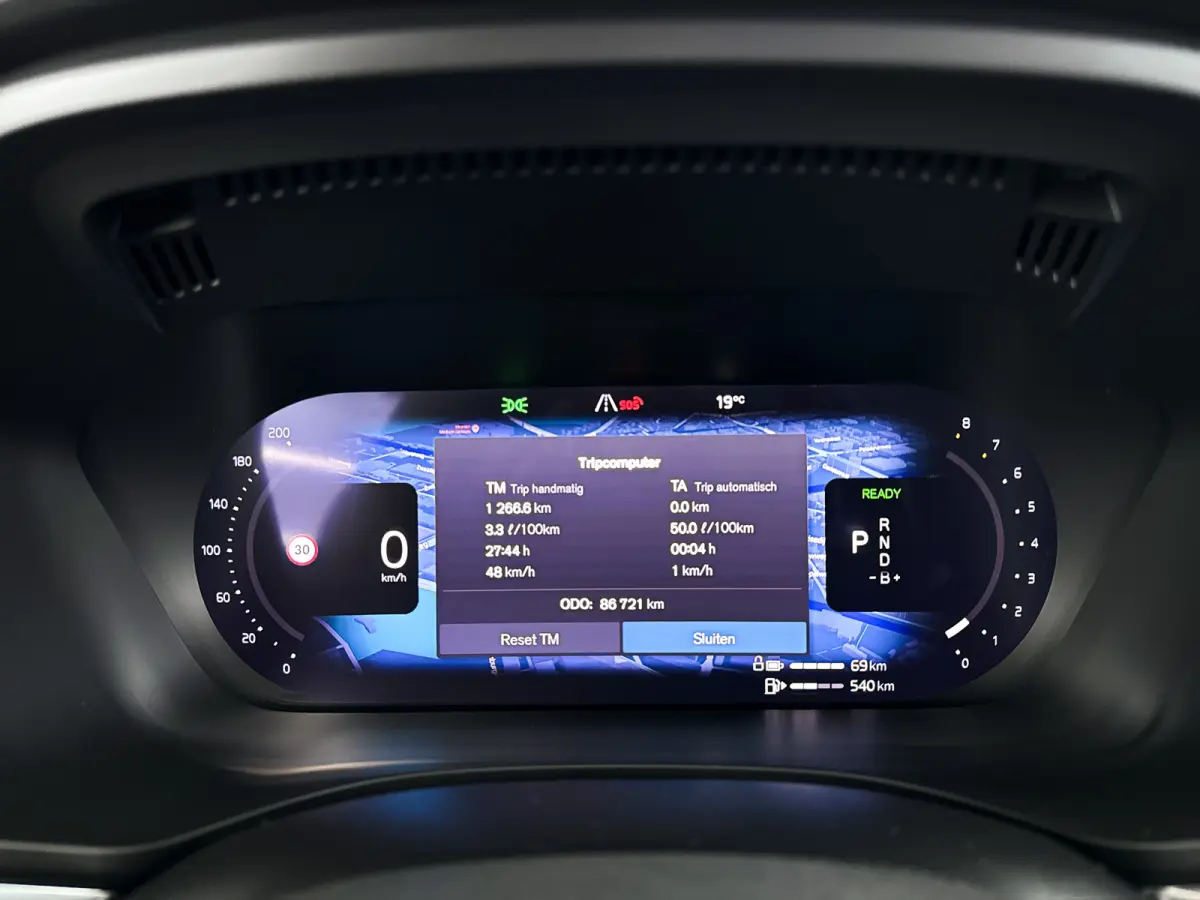 T8 Plug-in hybrid AWD R-Design | Panoramadak | 360° camera | Bowers & Wilkins | Luchtvering | Stoelventilatie | Stoel- en stuurverwarming | Trekhaak