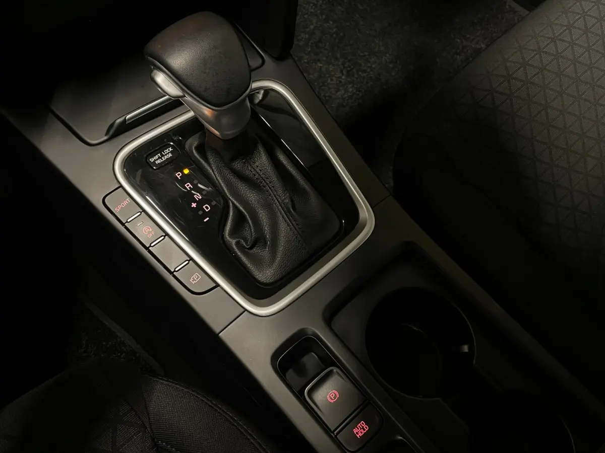 1.5 T-GDi DynamicLine|160 PK|AUTOMAAT|ACC|CARPLAY|ANDROID|STOEL+STUURVERW|CAMERA|CRUISE+CLIMA|1E EIG|INCL.BTW
