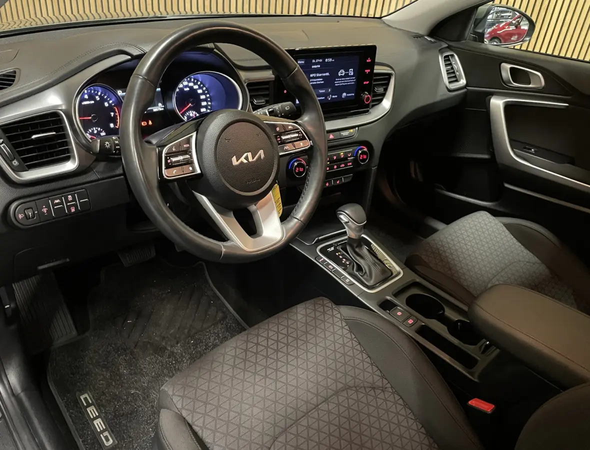 1.5 T-GDi DynamicLine|160 PK|AUTOMAAT|ACC|CARPLAY|ANDROID|STOEL+STUURVERW|CAMERA|CRUISE+CLIMA|1E EIG|INCL.BTW