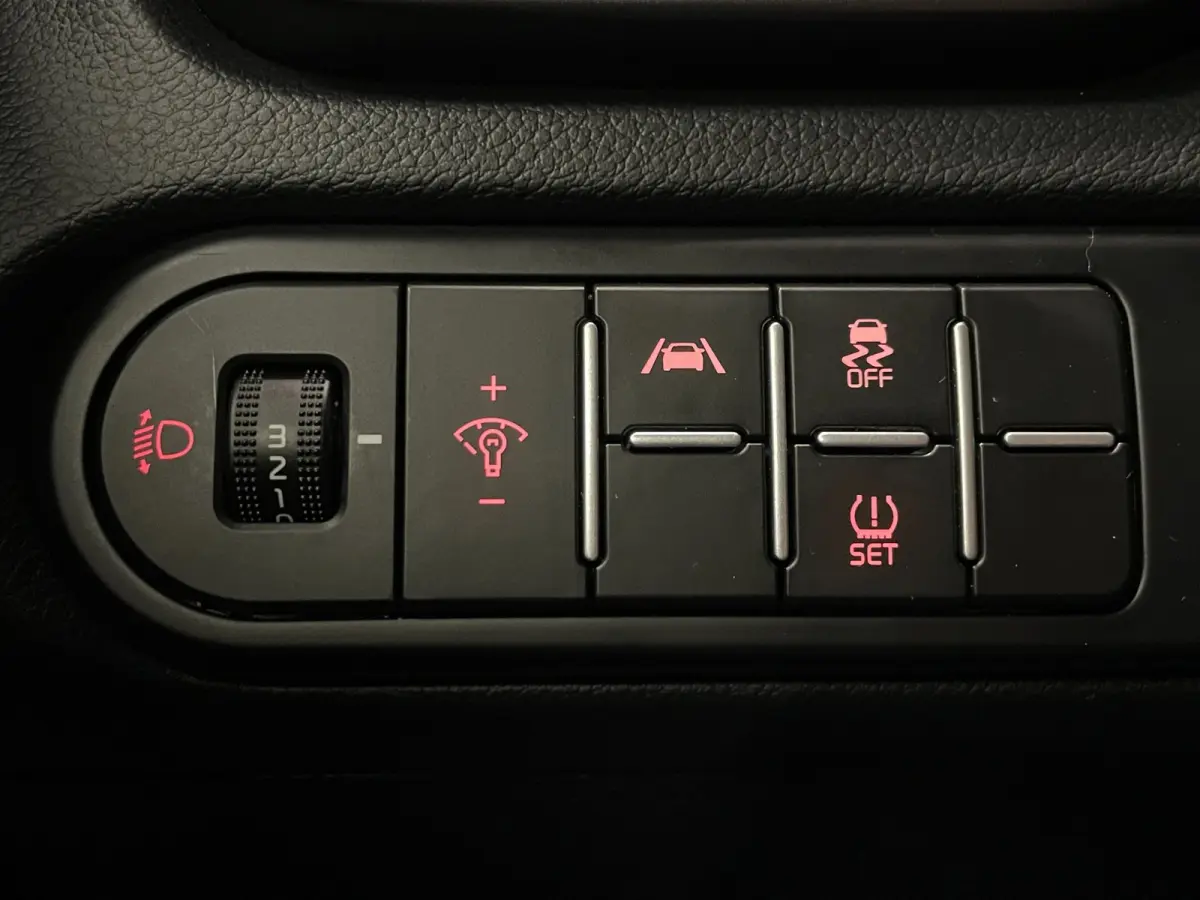 1.5 T-GDi DynamicLine|160 PK|AUTOMAAT|ACC|CARPLAY|ANDROID|STOEL+STUURVERW|CAMERA|CRUISE+CLIMA|1E EIG|INCL.BTW