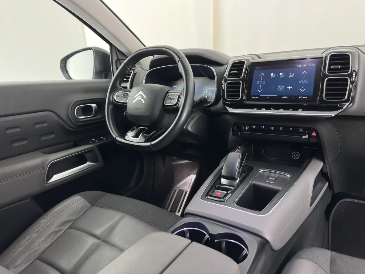 1.6 Plug-in Hybrid 225 Business Plus (Plug-in) Aut. *LEATHER-FABRIC | NAVI-FULLMAP | FULL-LED | KEYLESS | TOPVIEW | ECC | PRIVACY-GLASS | PDC | CRUISE | DAB | DIGI-COCKPIT | CARPLAY |  LANE-