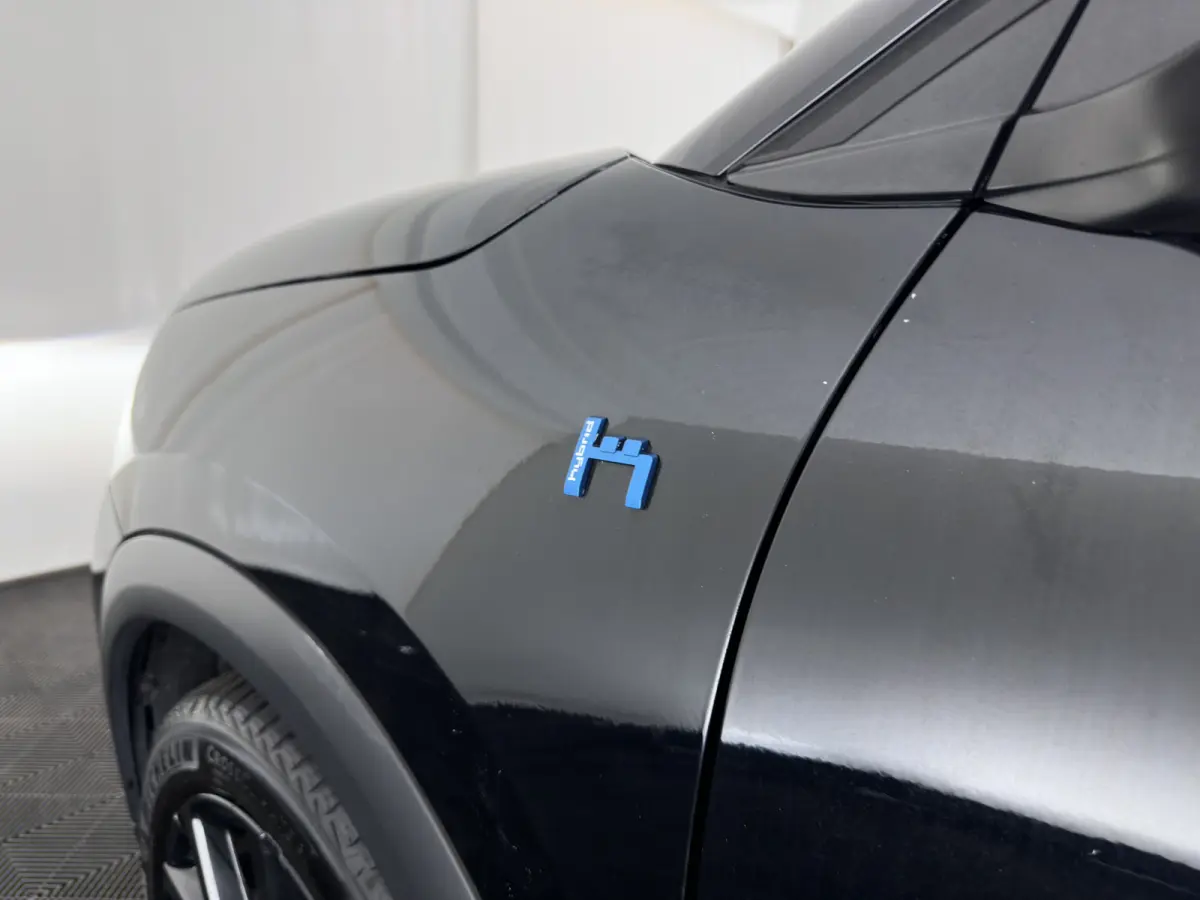 1.6 Plug-in Hybrid 225 Business Plus (Plug-in) Aut. *LEATHER-FABRIC | NAVI-FULLMAP | FULL-LED | KEYLESS | TOPVIEW | ECC | PRIVACY-GLASS | PDC | CRUISE | DAB | DIGI-COCKPIT | CARPLAY |  LANE-