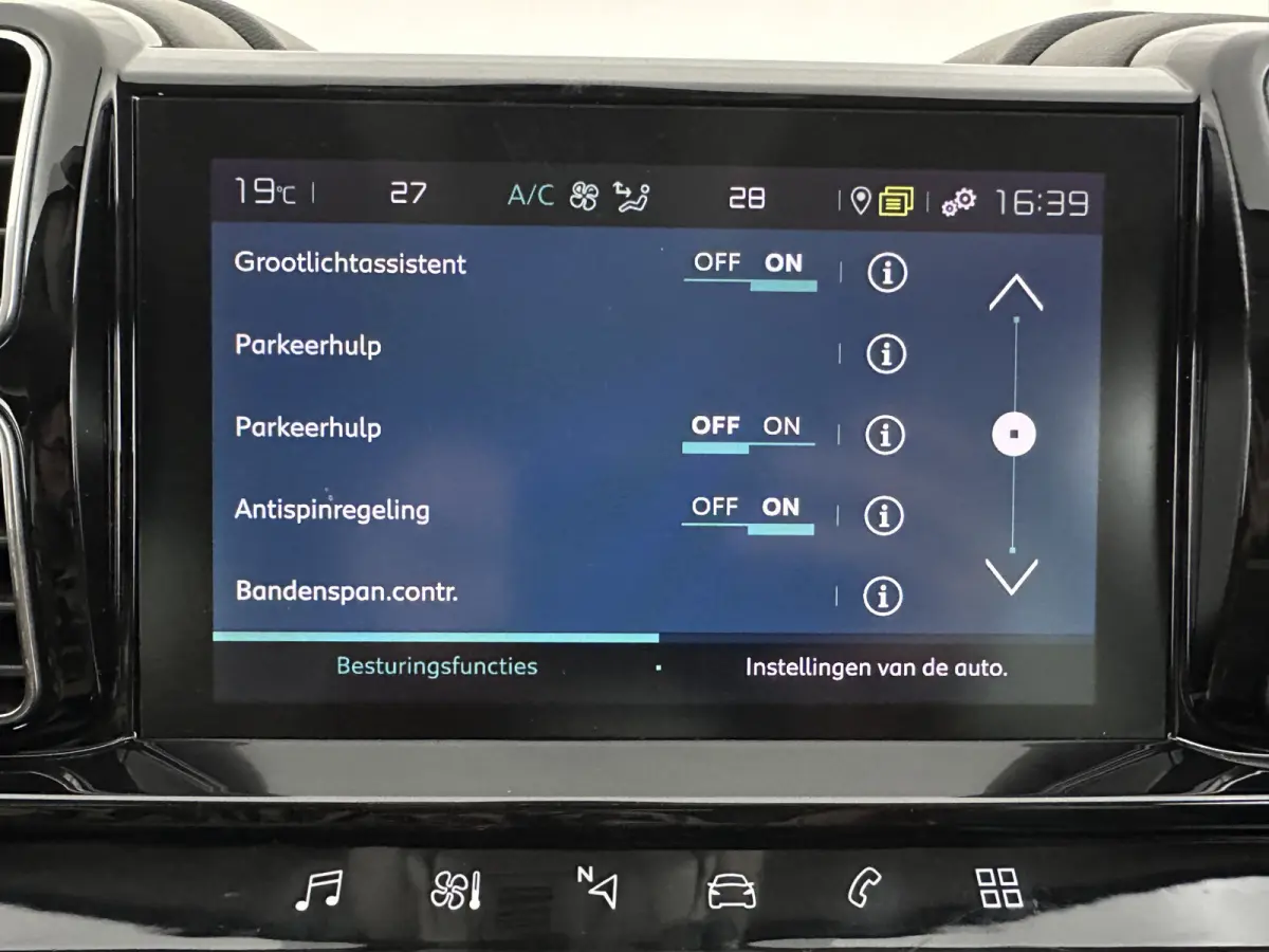 1.6 Plug-in Hybrid 225 Business Plus (Plug-in) Aut. *LEATHER-FABRIC | NAVI-FULLMAP | FULL-LED | KEYLESS | TOPVIEW | ECC | PRIVACY-GLASS | PDC | CRUISE | DAB | DIGI-COCKPIT | CARPLAY |  LANE-