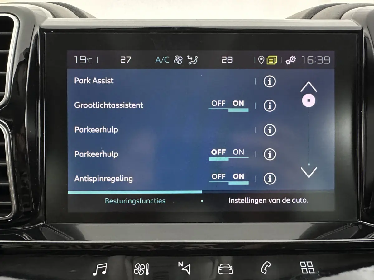 1.6 Plug-in Hybrid 225 Business Plus (Plug-in) Aut. *LEATHER-FABRIC | NAVI-FULLMAP | FULL-LED | KEYLESS | TOPVIEW | ECC | PRIVACY-GLASS | PDC | CRUISE | DAB | DIGI-COCKPIT | CARPLAY |  LANE-