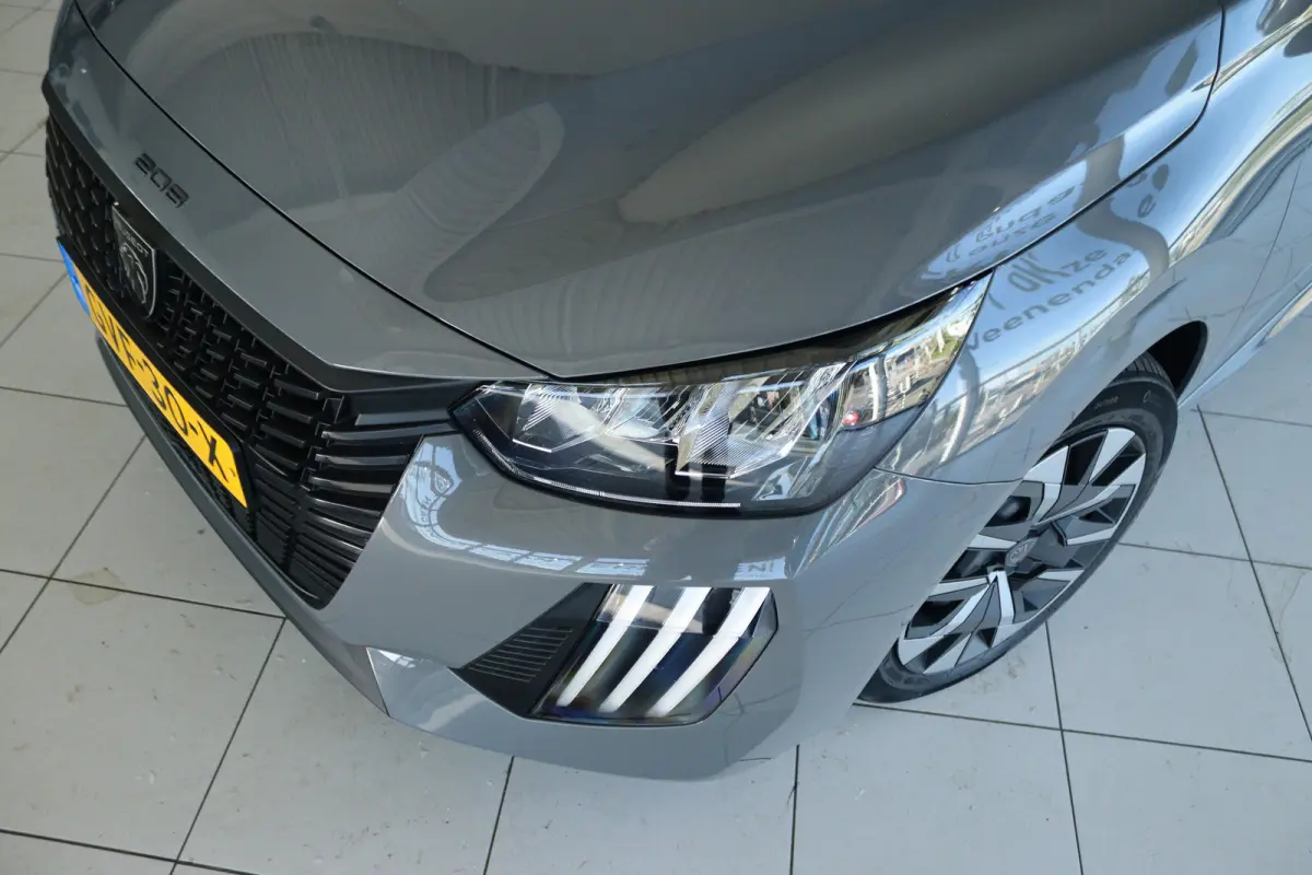 Hybrid 110 e-DCS6 Active | Cruise Control | Carplay | LED | Airco | Parkeersensoren | Eleklektrische Ramen