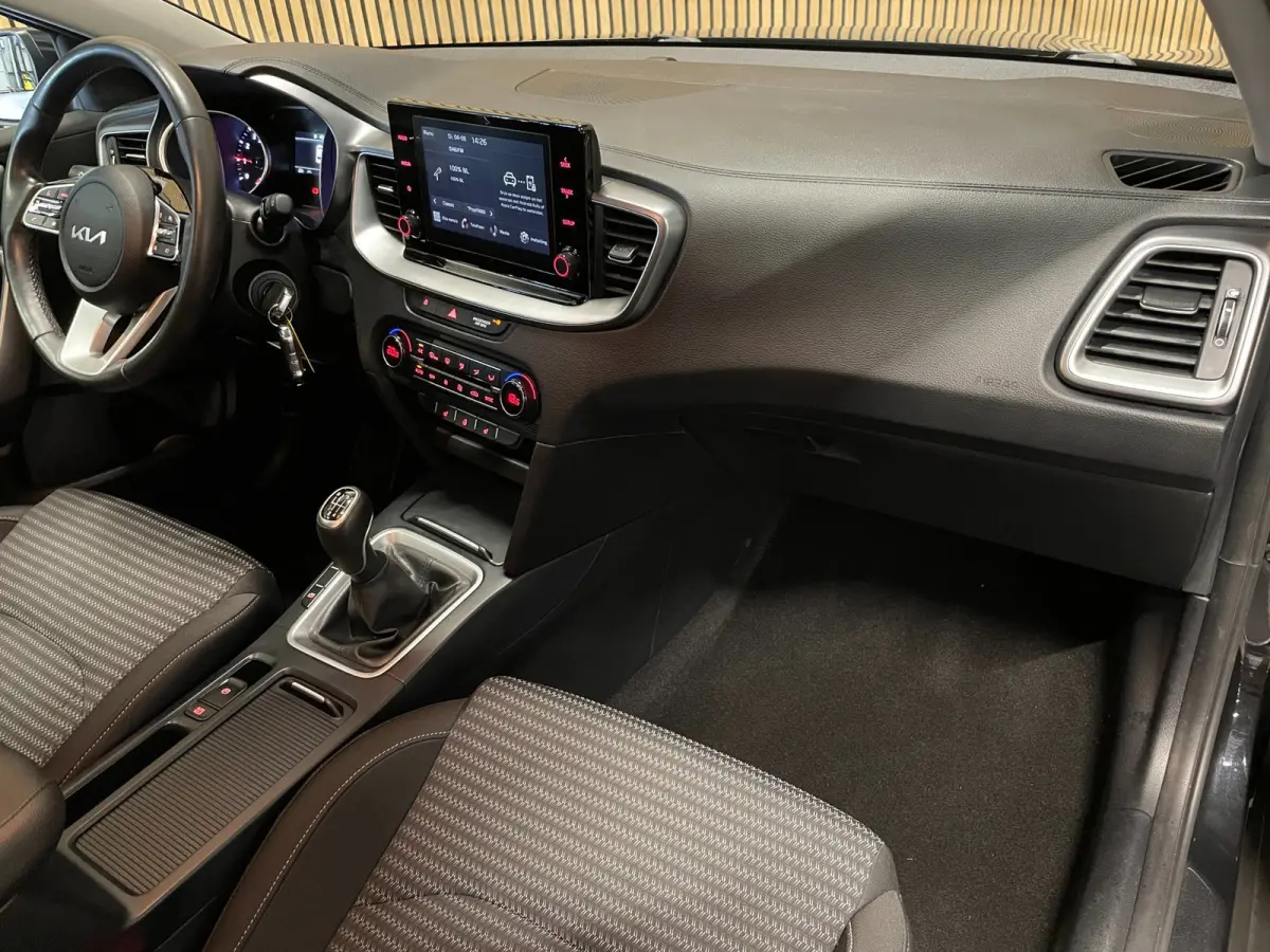 1.0 T-GDi DynamicLine|120PK|FACELIFT|APPLE CARPLAY|ANDROID AUTO|STOEL-,STUURVERW|CAMERA|CRUISE,CLIMATE|1E EIG.|INCL.BTW|