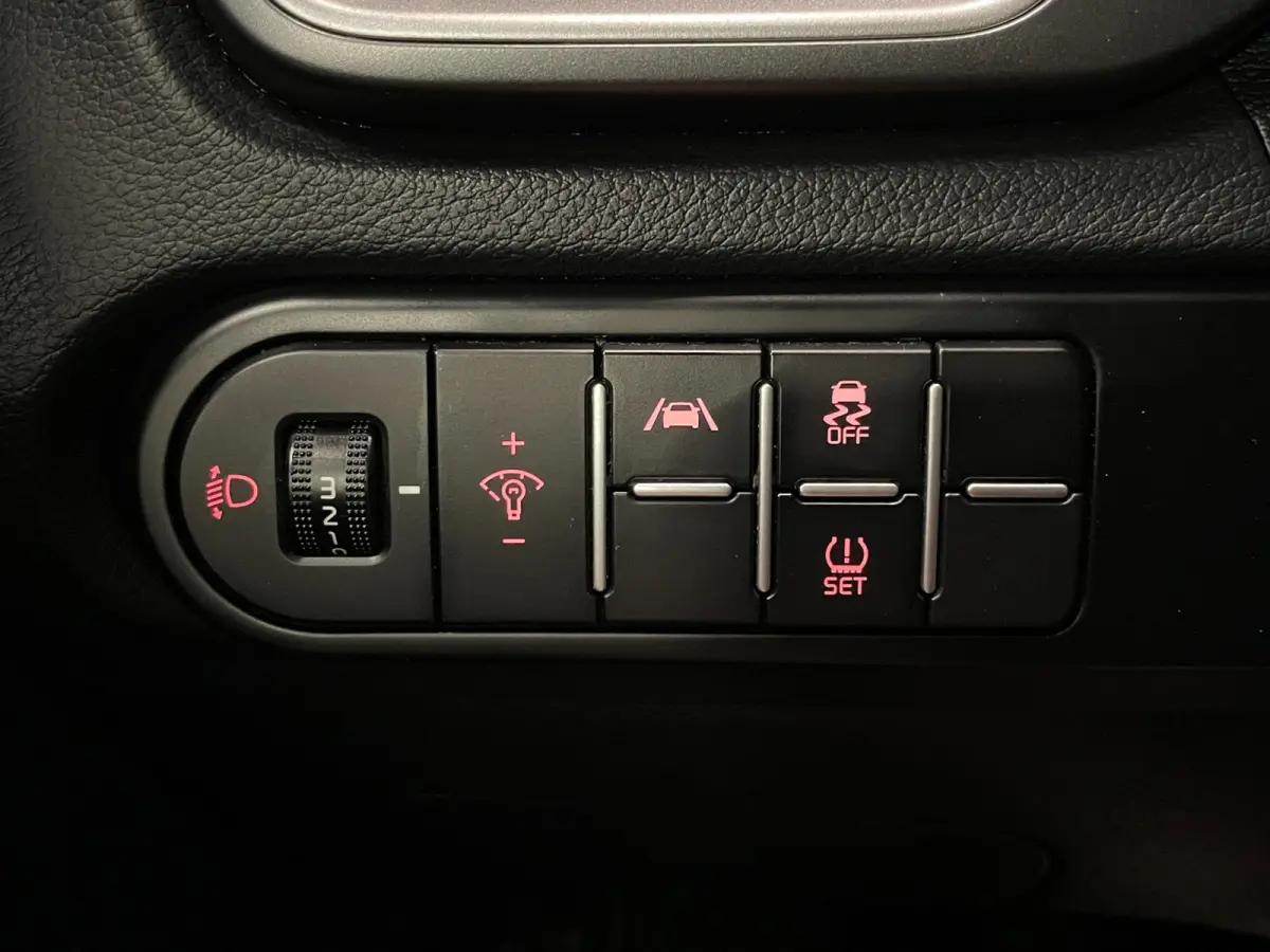 1.0 T-GDi DynamicLine|120PK|FACELIFT|APPLE CARPLAY|ANDROID AUTO|STOEL-,STUURVERW|CAMERA|CRUISE,CLIMATE|1E EIG.|INCL.BTW|