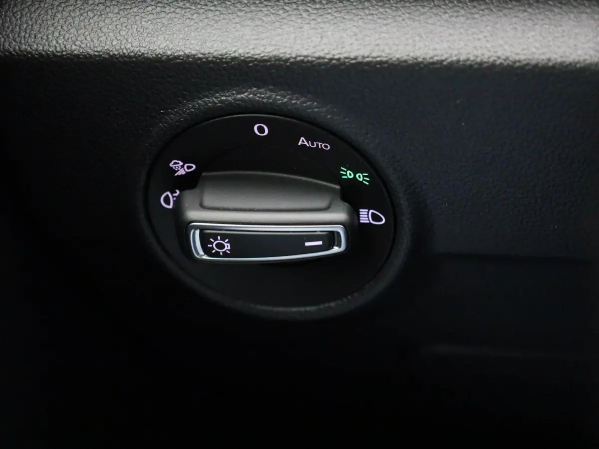 1.5 TSI R-Line Business | 150 PK | Automaat | Black Style | Keyless | Stoelverwarming | Digital Cockpit PRO | Navigatie | Carplay / Android Auto | Parkeercamera |