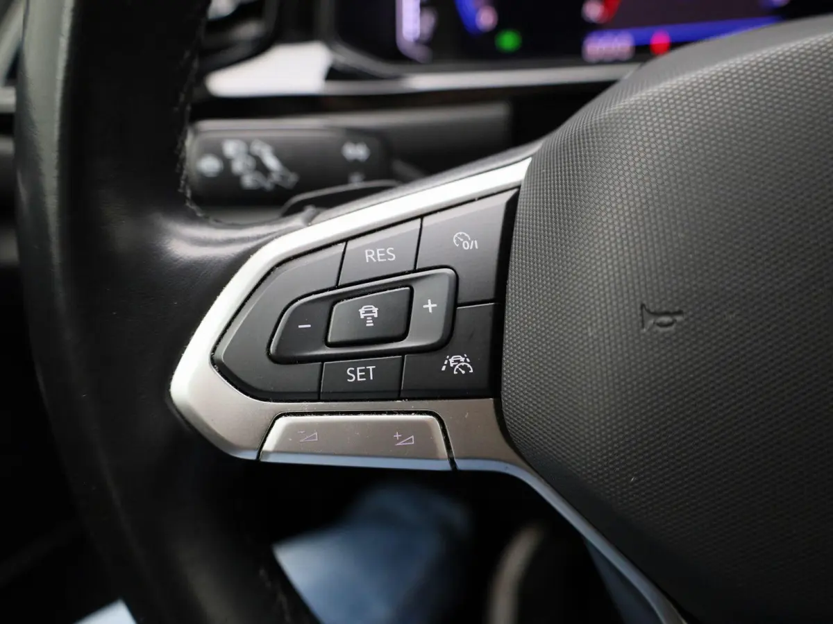 1.5 TSI R-Line Business | 150 PK | Automaat | Black Style | Keyless | Stoelverwarming | Digital Cockpit PRO | Navigatie | Carplay / Android Auto | Parkeercamera |