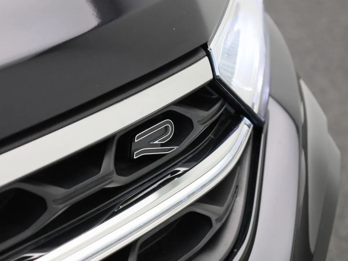 1.5 TSI R-Line Business | 150 PK | Automaat | Black Style | Keyless | Stoelverwarming | Digital Cockpit PRO | Navigatie | Carplay / Android Auto | Parkeercamera |