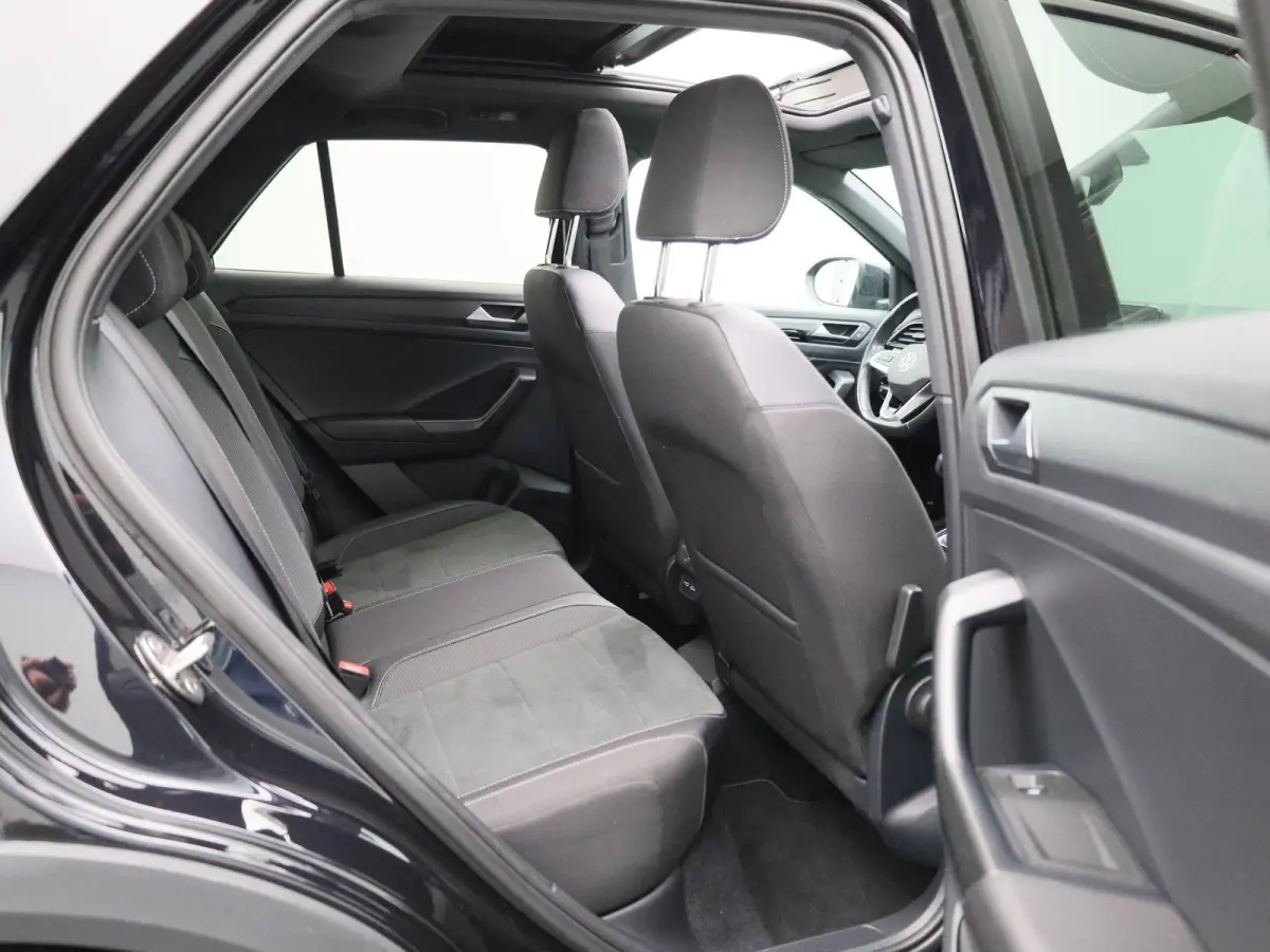 1.5 TSI R-Line Business | 150 PK | Automaat | Black Style | Keyless | Stoelverwarming | Digital Cockpit PRO | Navigatie | Carplay / Android Auto | Parkeercamera |