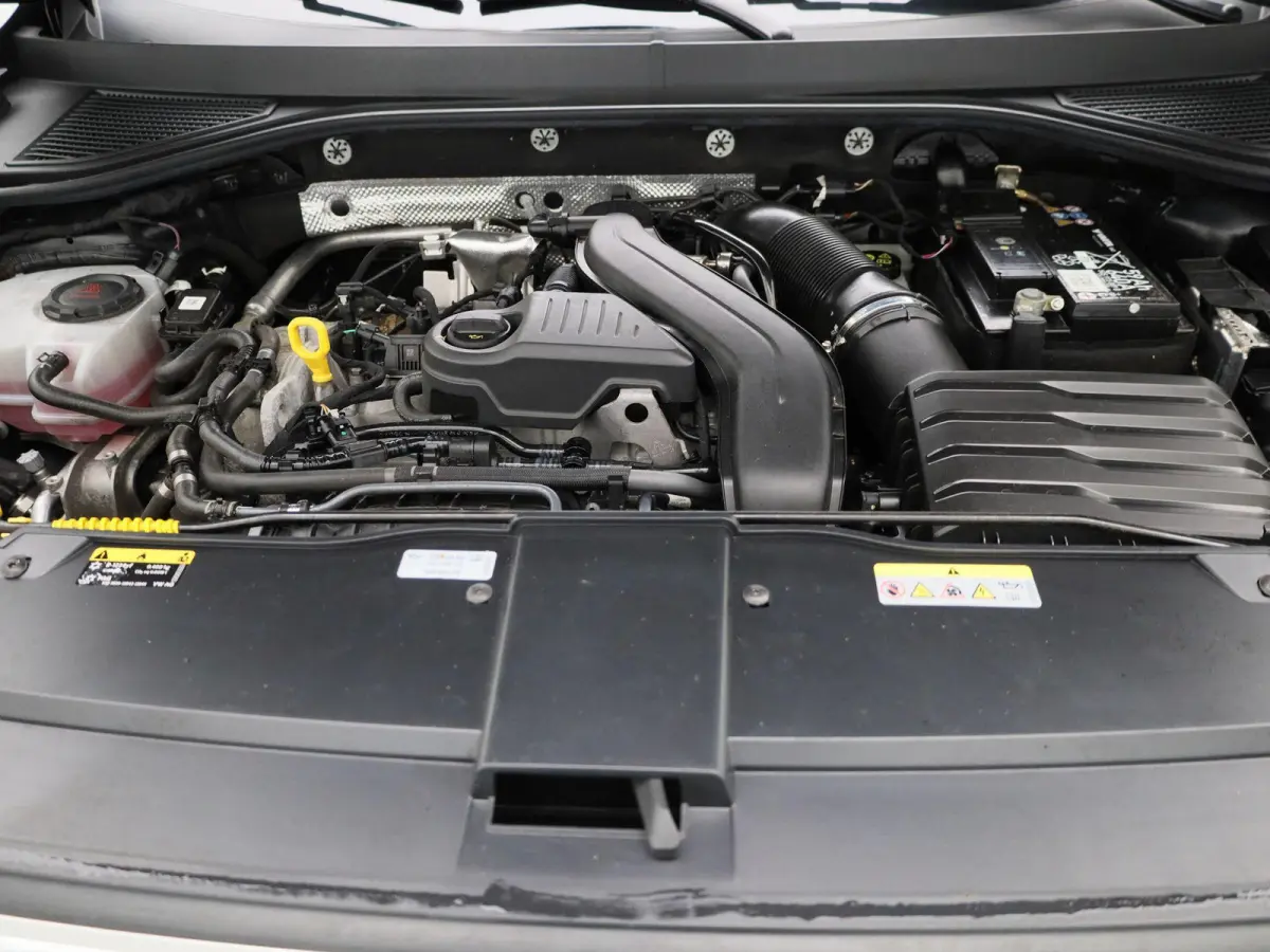 1.5 TSI R-Line Business | 150 PK | Automaat | Black Style | Keyless | Stoelverwarming | Digital Cockpit PRO | Navigatie | Carplay / Android Auto | Parkeercamera |