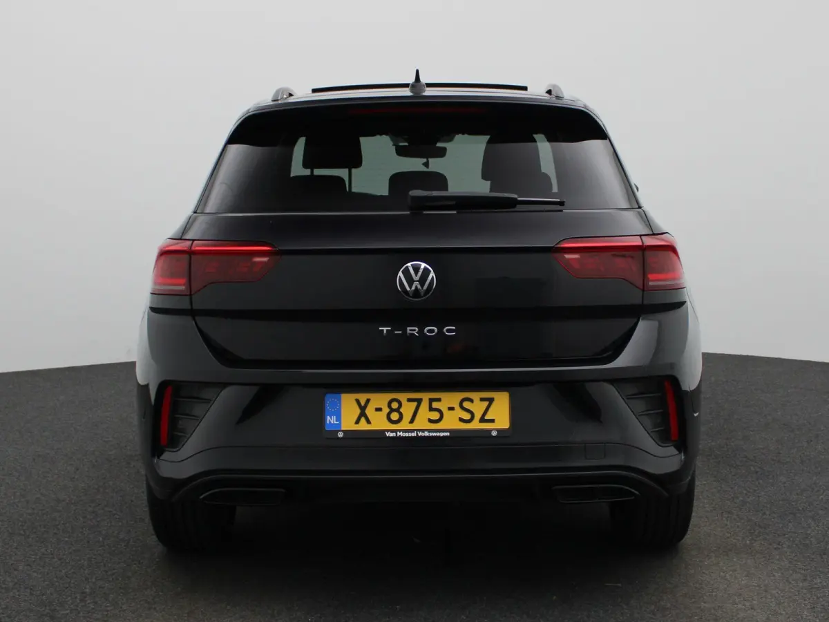 1.5 TSI R-Line Business | 150 PK | Automaat | Black Style | Keyless | Stoelverwarming | Digital Cockpit PRO | Navigatie | Carplay / Android Auto | Parkeercamera |