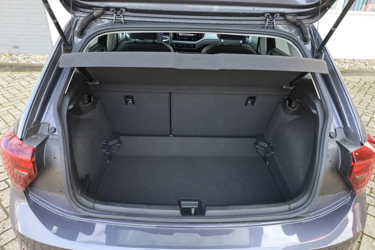 1.0 TSI 95pk DSG Life Edition | Achteruitrijcamera | Trekhaak | Stoelverwarming