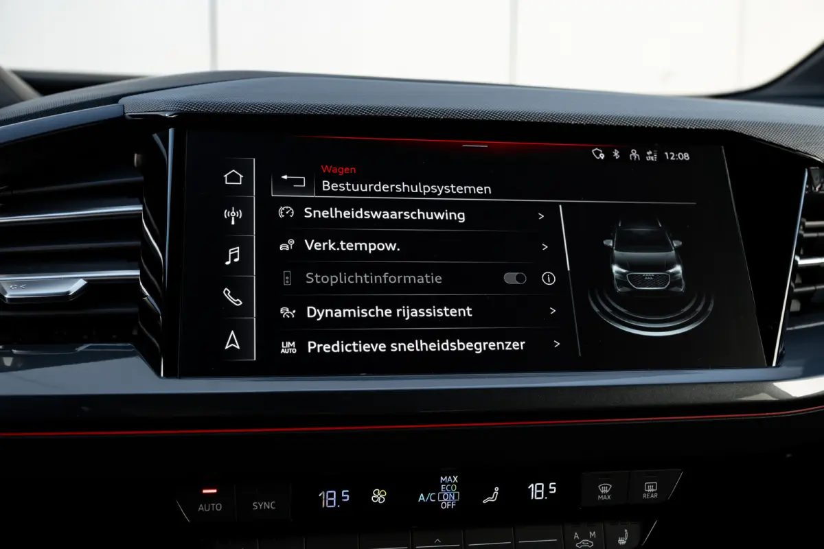 45 S Edition 82 kWh 285 PK | Achteruitrijcamera | Head-up | Elektrische stoelen | Privacy glas