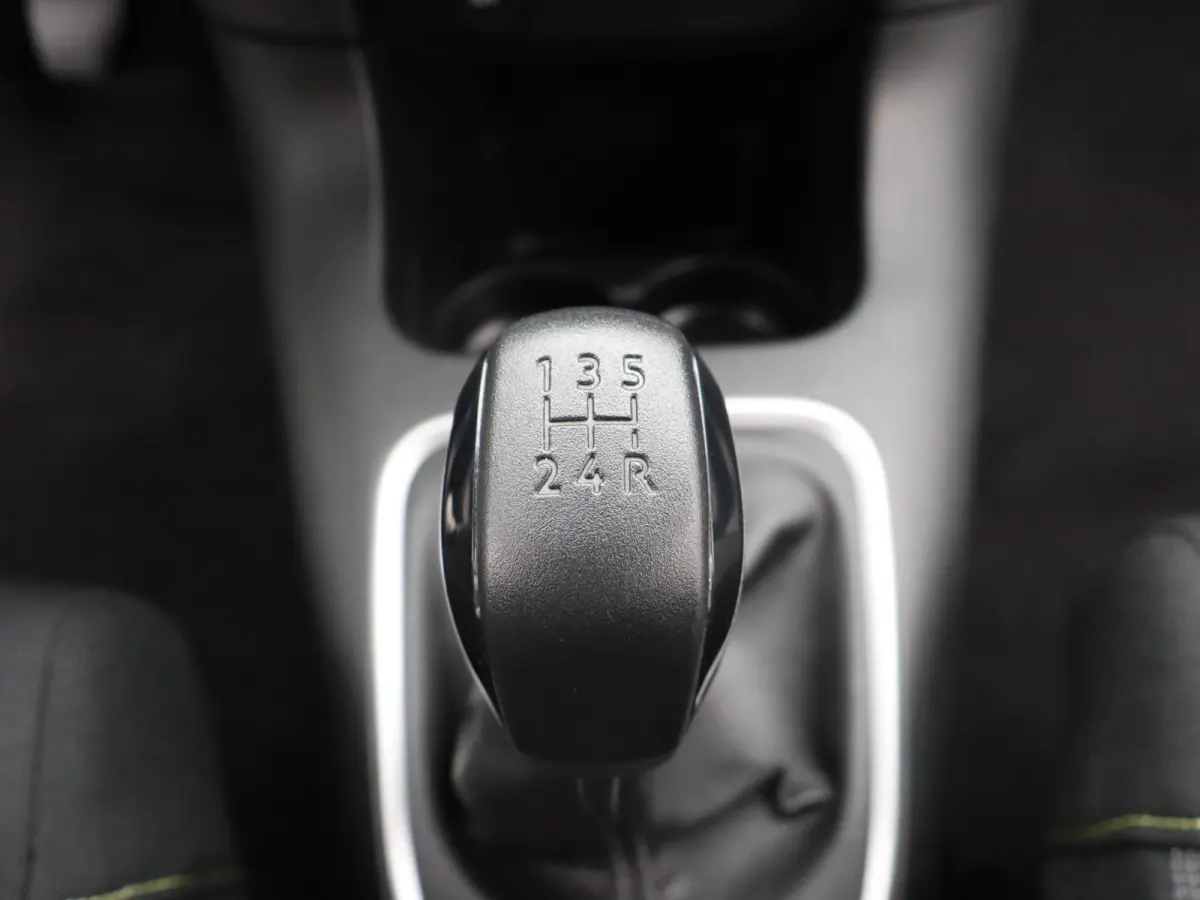 1.2 PureTech S&S Shine | Carplay | Camera | Clima | Cruise | Parkeersensoren |