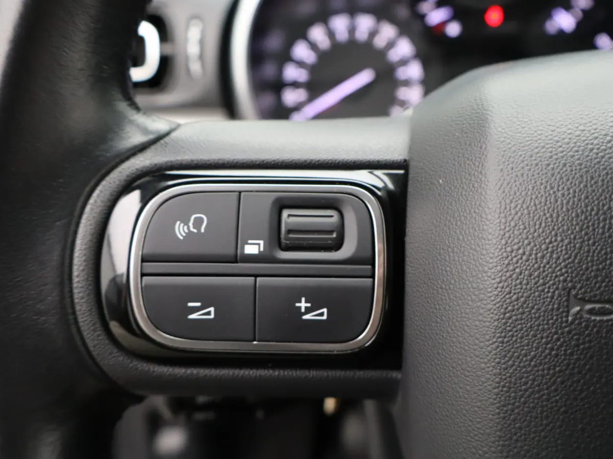 1.2 PureTech S&S Shine | Carplay | Camera | Clima | Cruise | Parkeersensoren |
