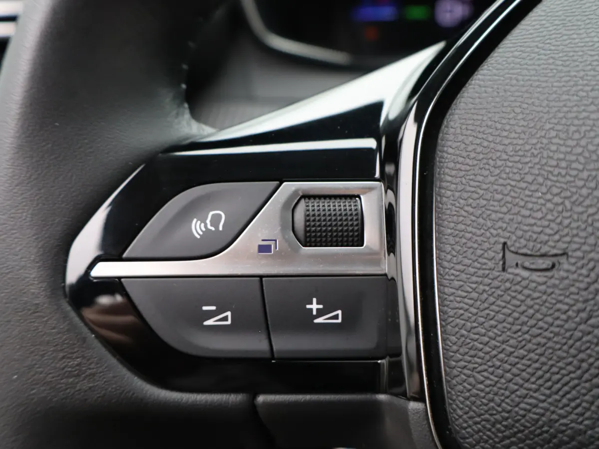 EV Allure 51 kWh | SOH 96% | Carplay | Adaptieve cruise | Stoelverwarming | Keyless | PDC V+A |