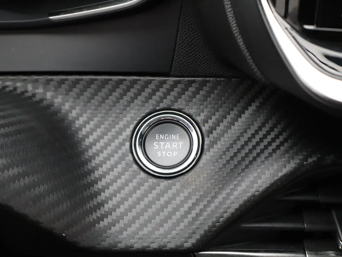 EV Allure 51 kWh | SOH 96% | Carplay | Adaptieve cruise | Stoelverwarming | Keyless | PDC V+A |