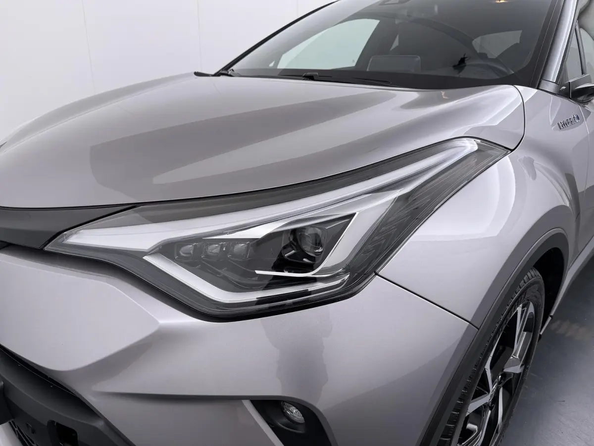 1.8 Hybrid Style Luxury | Trekhaak | JBL Audio | CarPlay | Adaptieve Cruise |