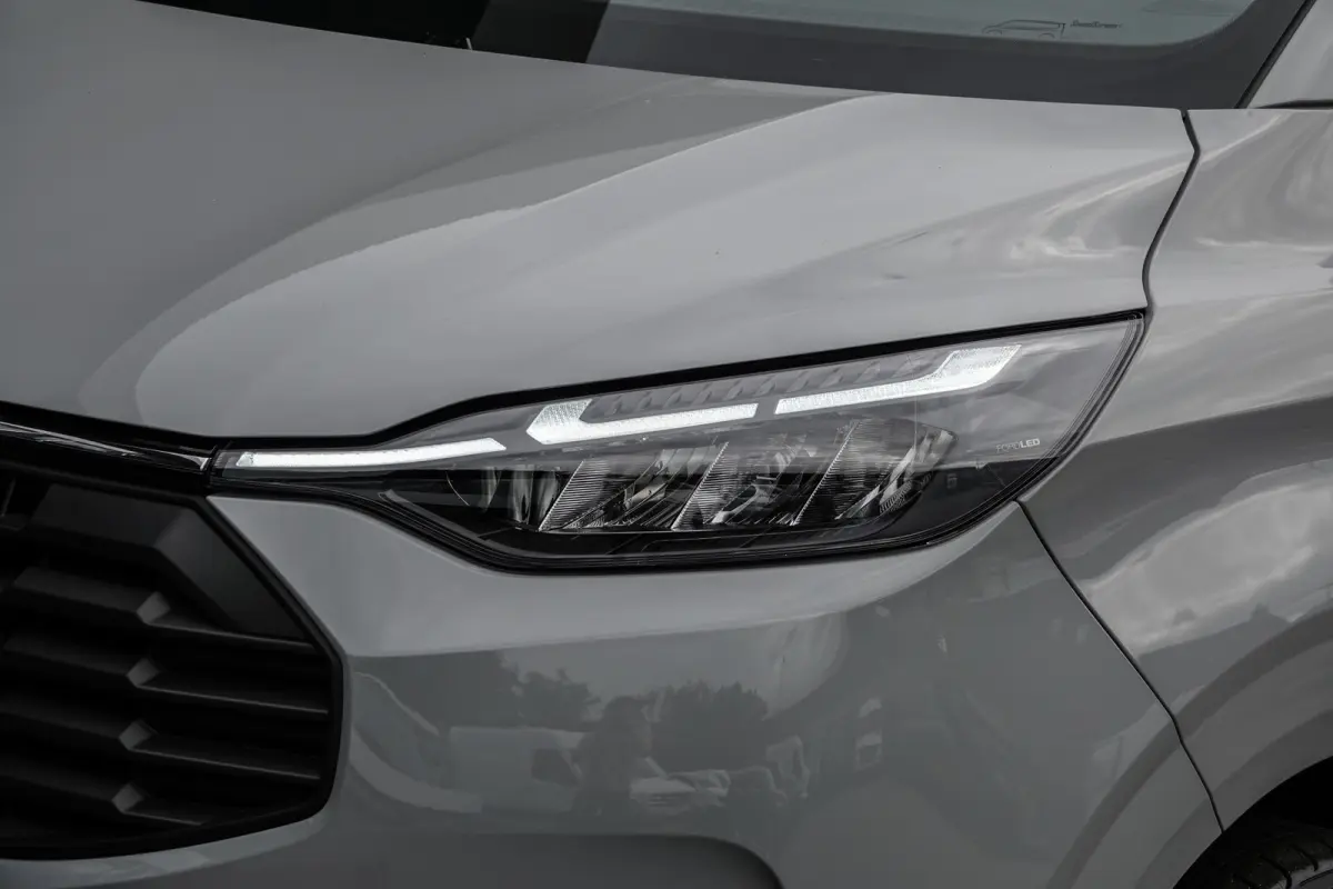 L2H1 2.5PHEV 233Pk Aut. | Limited | Plug-In Hybrid | 360° Camera | 2x Schuifdeur | Spoilerpack | 19'' | Grey Matter
