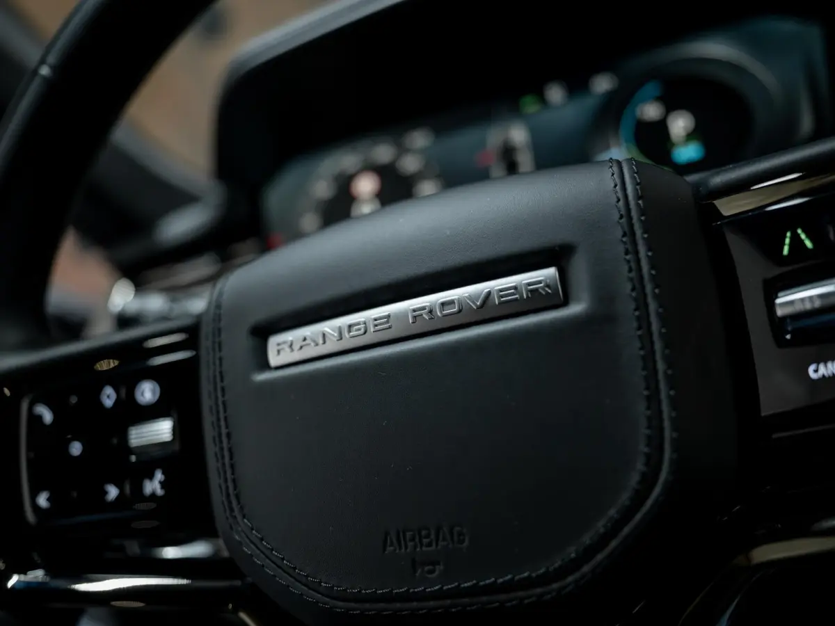 3.0 P550e Autobiography Edition PHEV | Trekhaak | Koelbox | Vierwielbest. | Massage |
