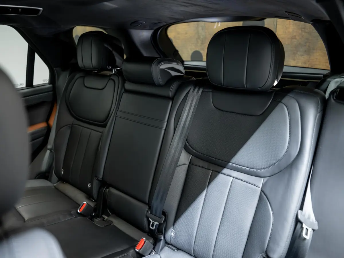 3.0 P550e Autobiography Edition PHEV | Trekhaak | Koelbox | Vierwielbest. | Massage |