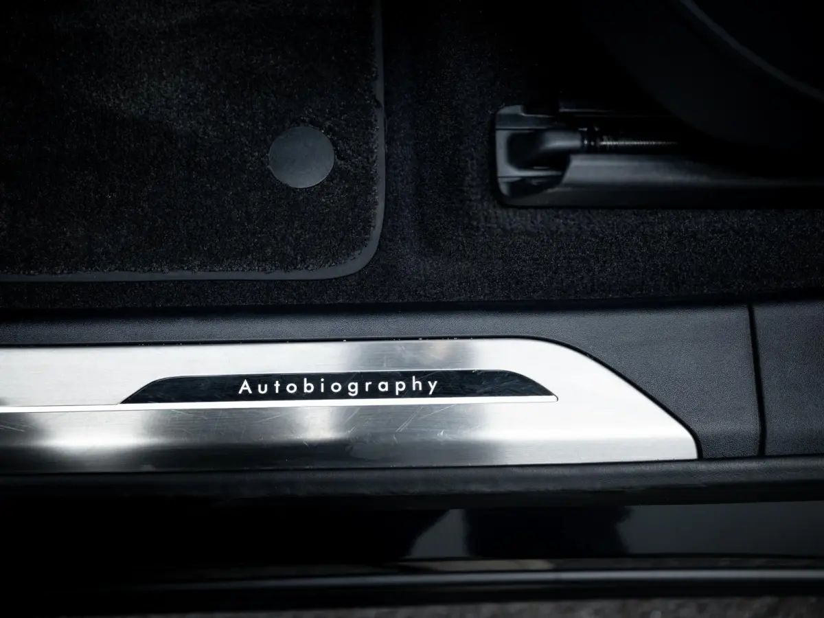 3.0 P550e Autobiography Edition PHEV | Trekhaak | Koelbox | Vierwielbest. | Massage |