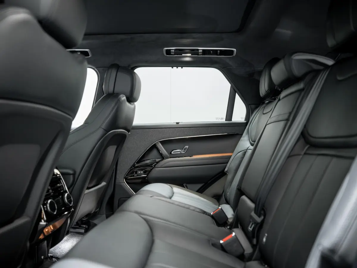 3.0 P550e Autobiography Edition PHEV | Trekhaak | Koelbox | Vierwielbest. | Massage |