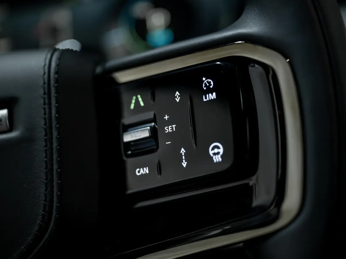 3.0 P550e Autobiography Edition PHEV | Trekhaak | Koelbox | Vierwielbest. | Massage |