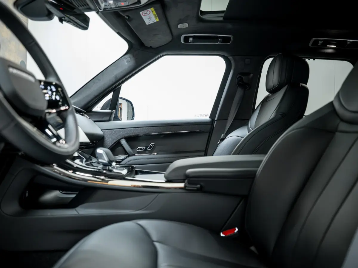 3.0 P550e Autobiography Edition PHEV | Trekhaak | Koelbox | Vierwielbest. | Massage |