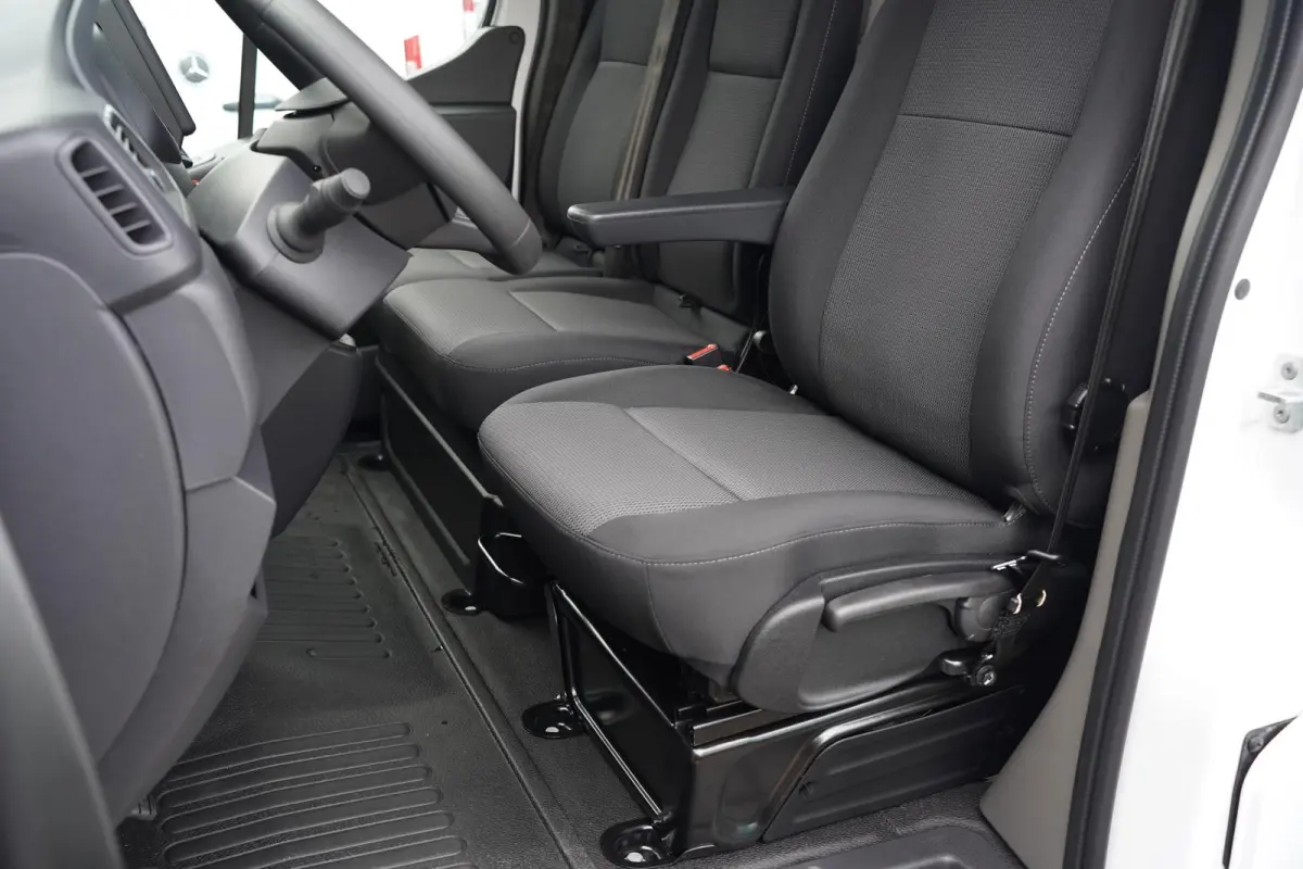 2.3 DCI 135 pk L3H2 Navi, Camera, Laadruimte Pakket, PDC V+A, 270 Graden Deuren, Smartphone Lader, 3-Zits, Nieuw
