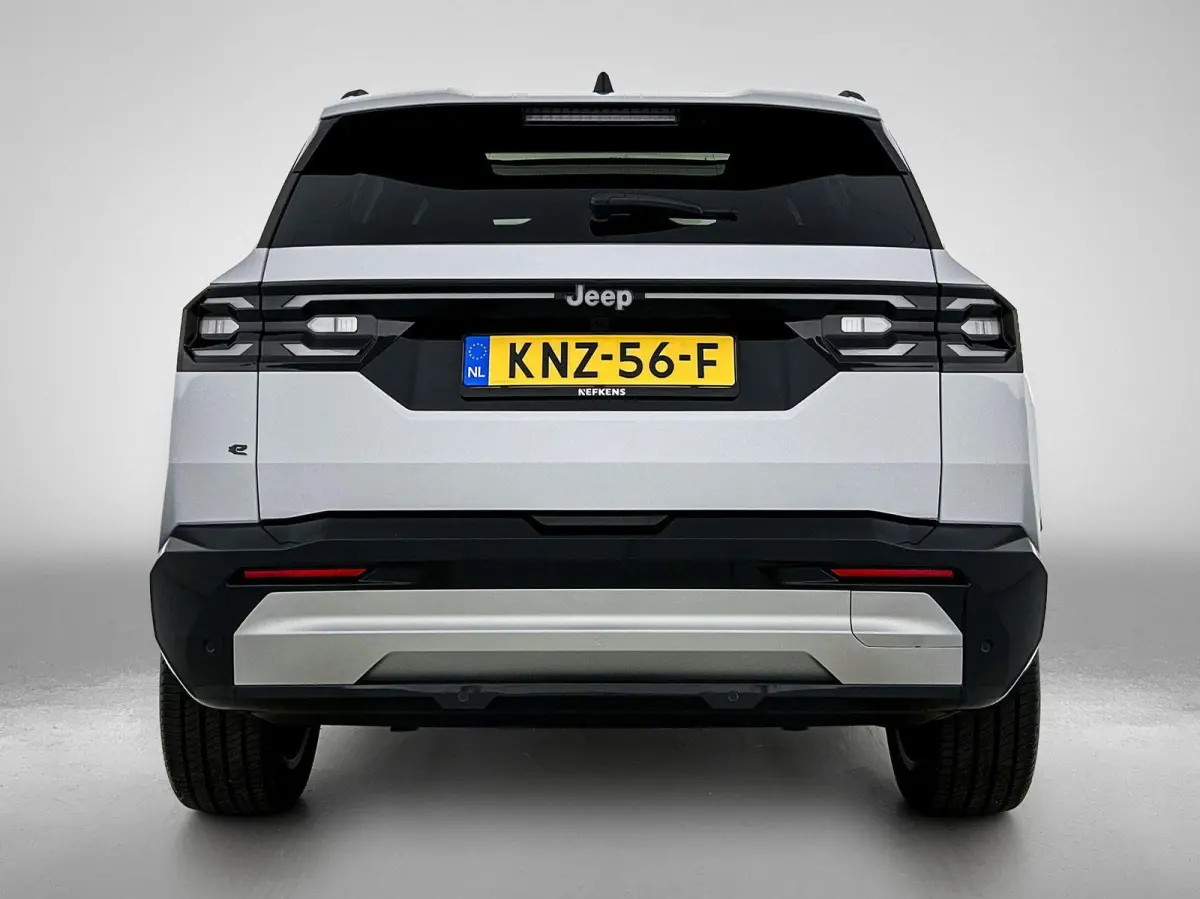 1.6 e-Hybrid Plug-In First Edition Panorama dak | 360 Camera | massagestoelen + ventilatie + verwarming