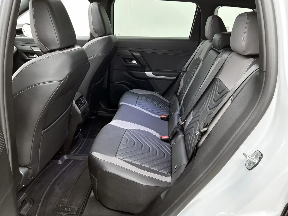 1.6 e-Hybrid Plug-In First Edition Panorama dak | 360 Camera | massagestoelen + ventilatie + verwarming