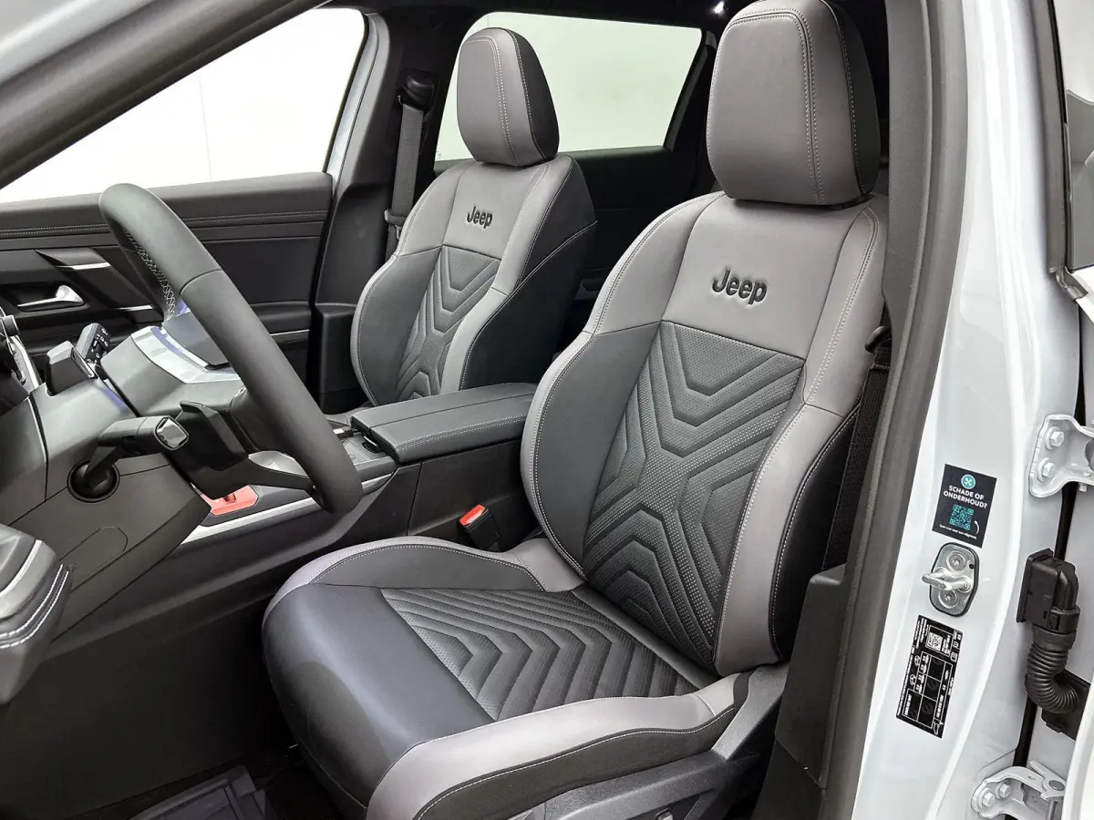 1.6 e-Hybrid Plug-In First Edition Panorama dak | 360 Camera | massagestoelen + ventilatie + verwarming