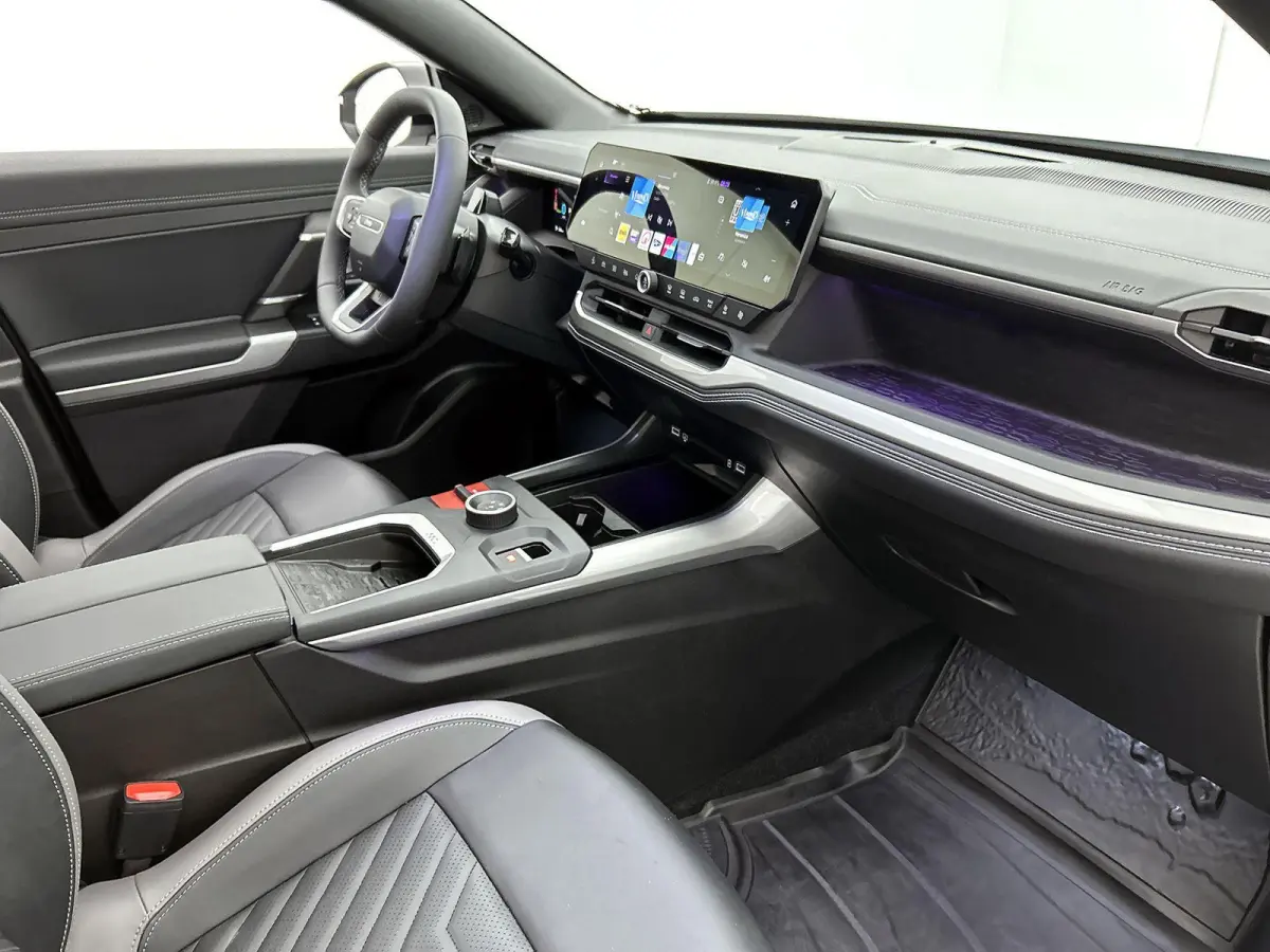 1.6 e-Hybrid Plug-In First Edition Panorama dak | 360 Camera | massagestoelen + ventilatie + verwarming