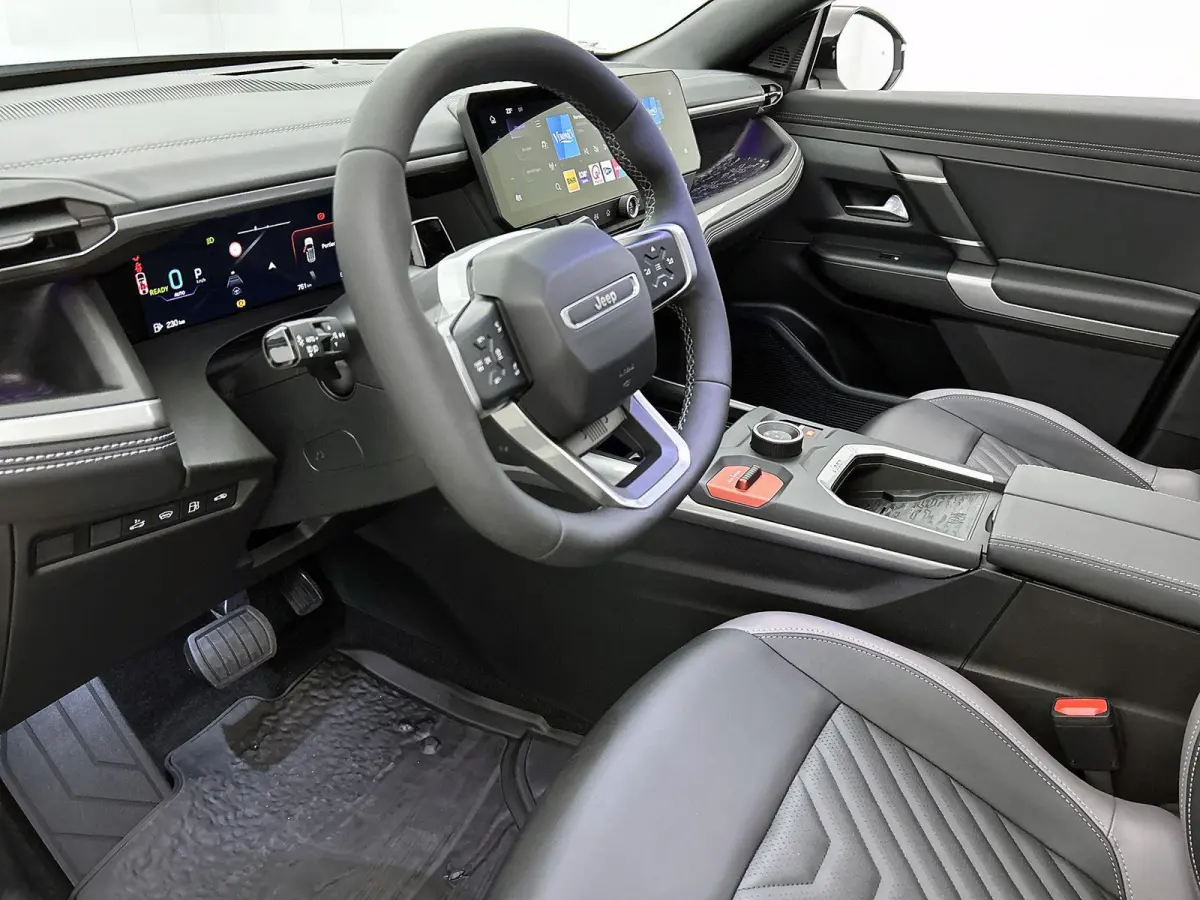 1.6 e-Hybrid Plug-In First Edition Panorama dak | 360 Camera | massagestoelen + ventilatie + verwarming