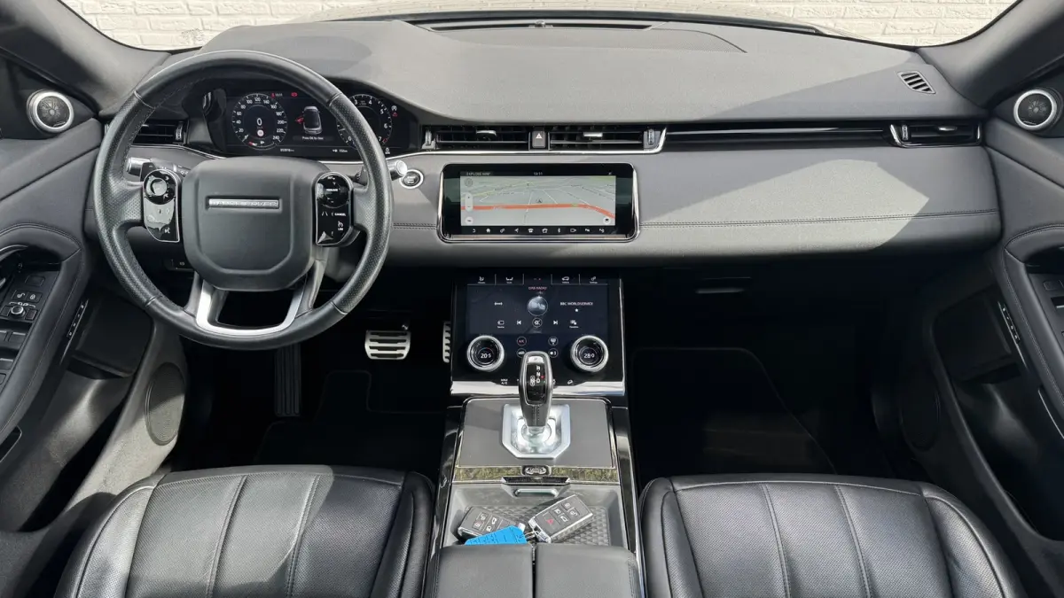 2.0 P200 AWD R-Dynamic HSE 2x Memory Carplay Camera Panorama All season banden