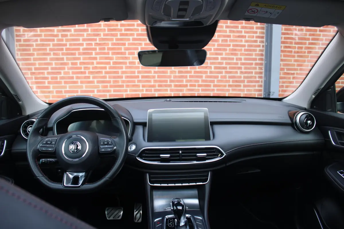 1.5 TGDI Luxury | Panorama dak | Cruise Control adap. | Lederen bekleding | Carplay/Android/Navi |