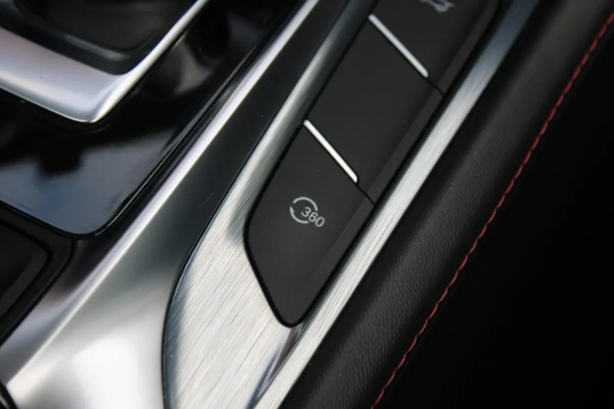 1.5 TGDI Luxury | Panorama dak | Cruise Control adap. | Lederen bekleding | Carplay/Android/Navi |