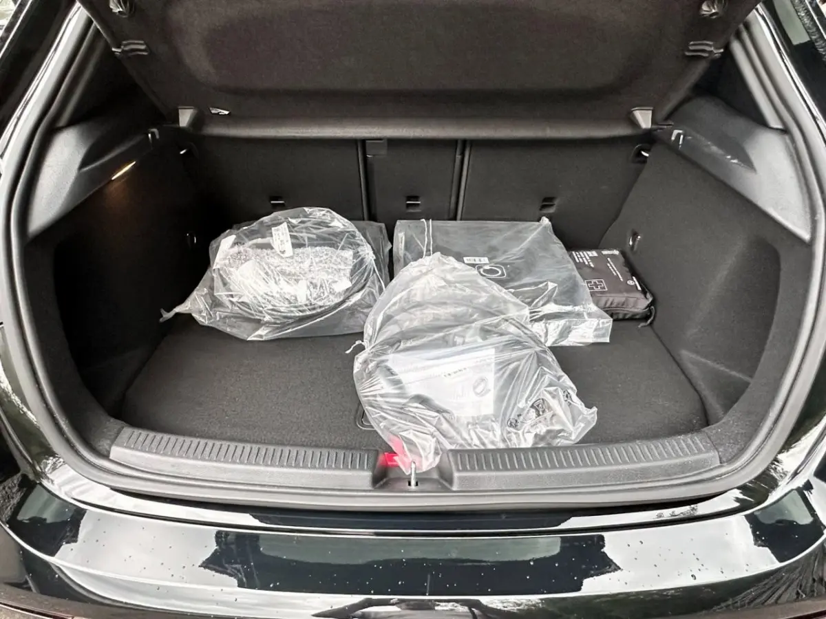 250 e AMG ** HIGH LED, NAVI+, PANO, CAMERA, KEYLESS, SPIEGEL, 19-inch LMV ** Nw - UNFALLFREI ** ** INFORMEER OOK NAAR ONZE AANTREKKELIJKE FINANCIAL-LEASE TARIEVEN **