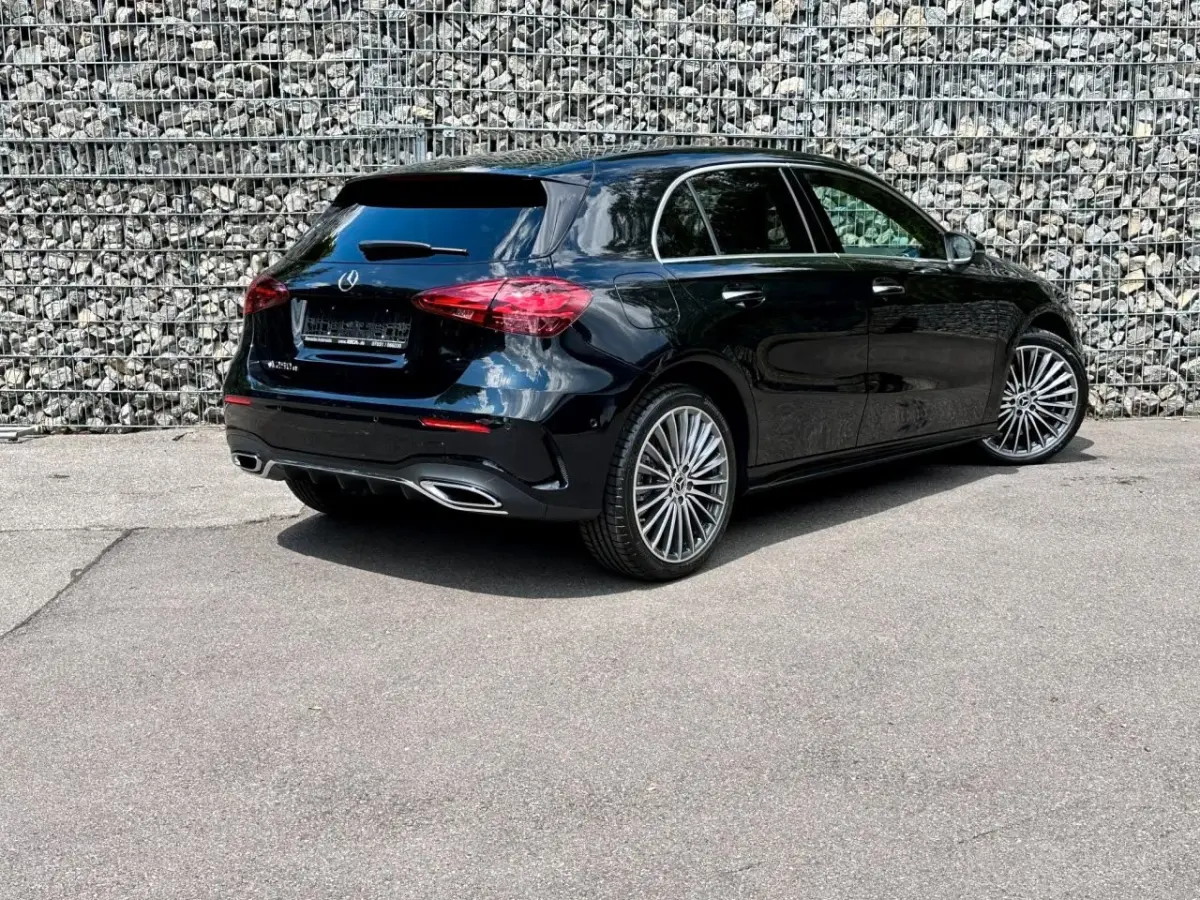 250 e AMG ** HIGH LED, NAVI+, PANO, CAMERA, KEYLESS, SPIEGEL, 19-inch LMV ** Nw - UNFALLFREI ** ** INFORMEER OOK NAAR ONZE AANTREKKELIJKE FINANCIAL-LEASE TARIEVEN **