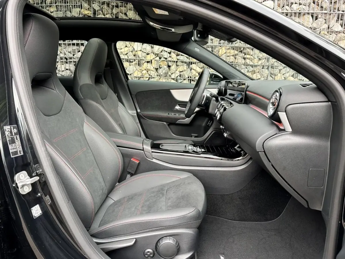 250 e AMG ** HIGH LED, NAVI+, PANO, CAMERA, KEYLESS, SPIEGEL, 19-inch LMV ** Nw - UNFALLFREI ** ** INFORMEER OOK NAAR ONZE AANTREKKELIJKE FINANCIAL-LEASE TARIEVEN **
