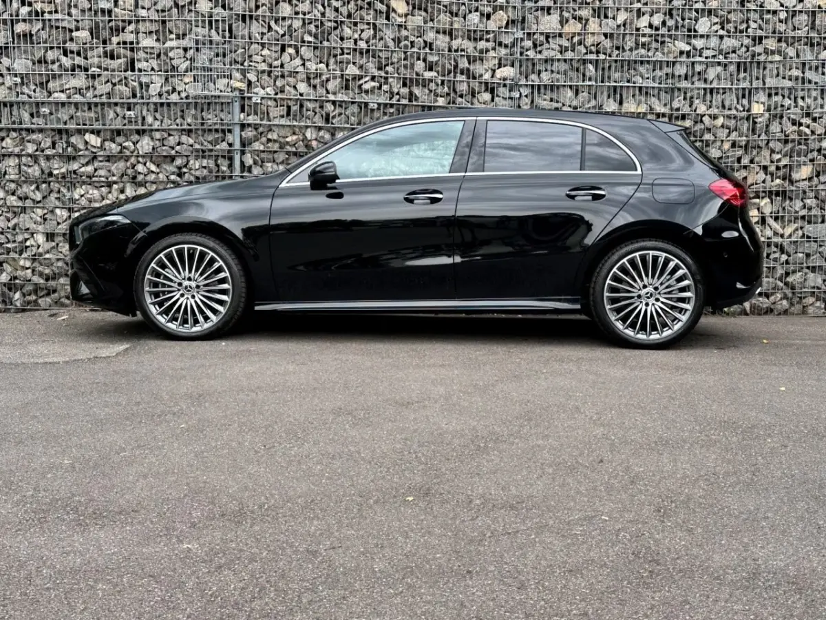 250 e AMG ** HIGH LED, NAVI+, PANO, CAMERA, KEYLESS, SPIEGEL, 19-inch LMV ** Nw - UNFALLFREI ** ** INFORMEER OOK NAAR ONZE AANTREKKELIJKE FINANCIAL-LEASE TARIEVEN **