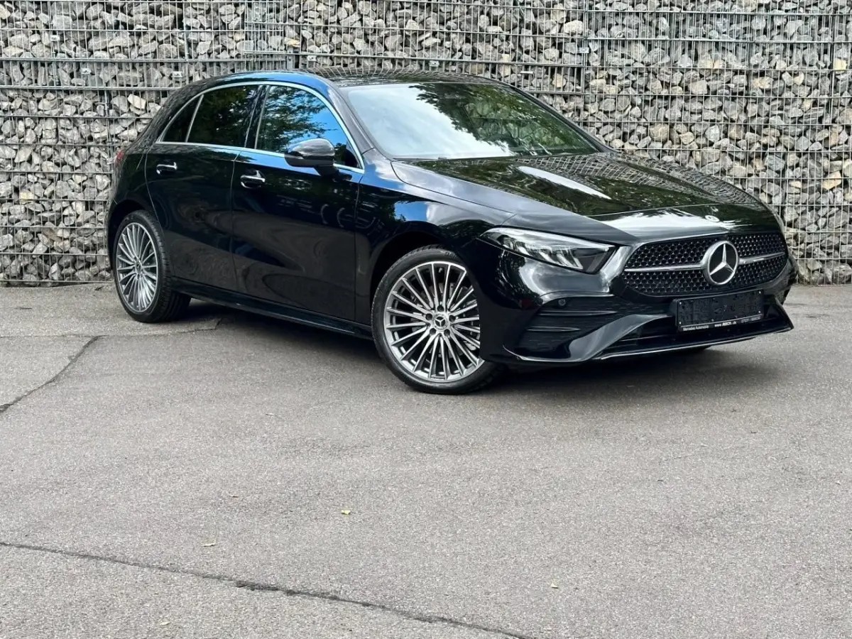 250 e AMG ** HIGH LED, NAVI+, PANO, CAMERA, KEYLESS, SPIEGEL, 19-inch LMV ** Nw - UNFALLFREI ** ** INFORMEER OOK NAAR ONZE AANTREKKELIJKE FINANCIAL-LEASE TARIEVEN **