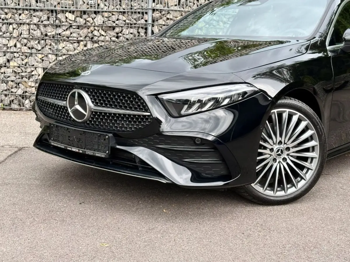 250 e AMG ** HIGH LED, NAVI+, PANO, CAMERA, KEYLESS, SPIEGEL, 19-inch LMV ** Nw - UNFALLFREI ** ** INFORMEER OOK NAAR ONZE AANTREKKELIJKE FINANCIAL-LEASE TARIEVEN **