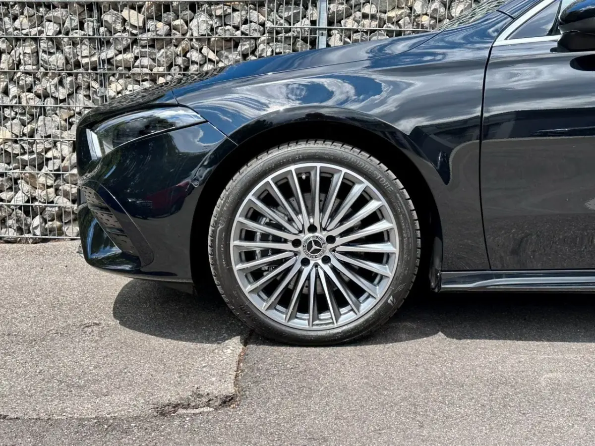 250 e AMG ** HIGH LED, NAVI+, PANO, CAMERA, KEYLESS, SPIEGEL, 19-inch LMV ** Nw - UNFALLFREI ** ** INFORMEER OOK NAAR ONZE AANTREKKELIJKE FINANCIAL-LEASE TARIEVEN **