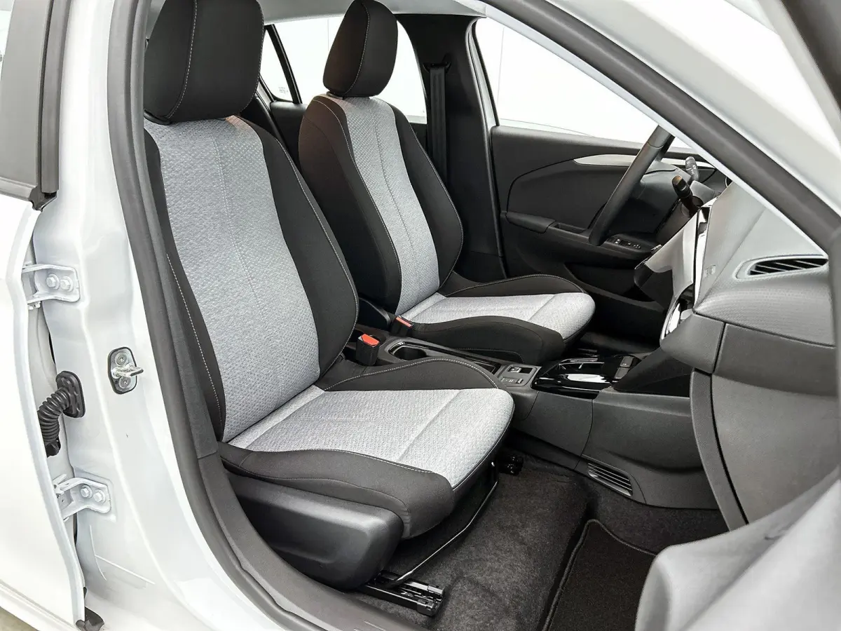 Long Range Business Edition 51 kWh | Cruise Control | Camera | Parkeersensoren | Apple Carplay/Android Auto | Dodehoekdetectie |